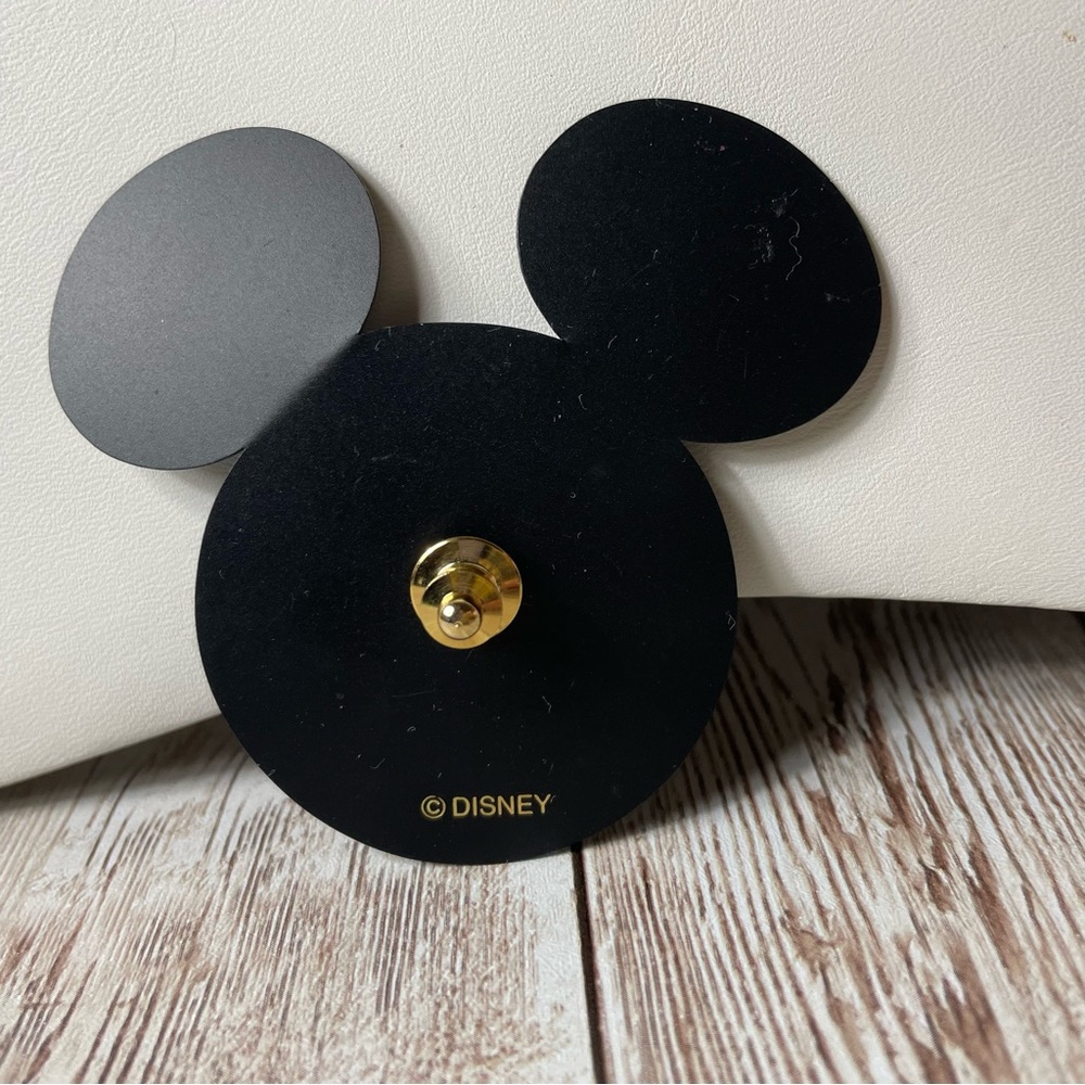 VINTAGE DISNEY PIN - Picture 6 of 7
